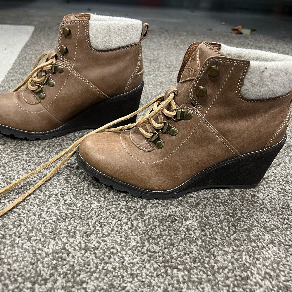 Sperry women’s wedges